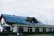 Photovoltaik Wien 2025: Förderung, Wirtschaftlichkeit & Steuervergünstigungen